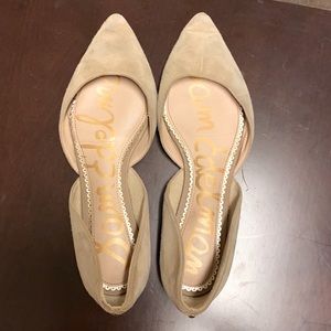 Pointed toe flats